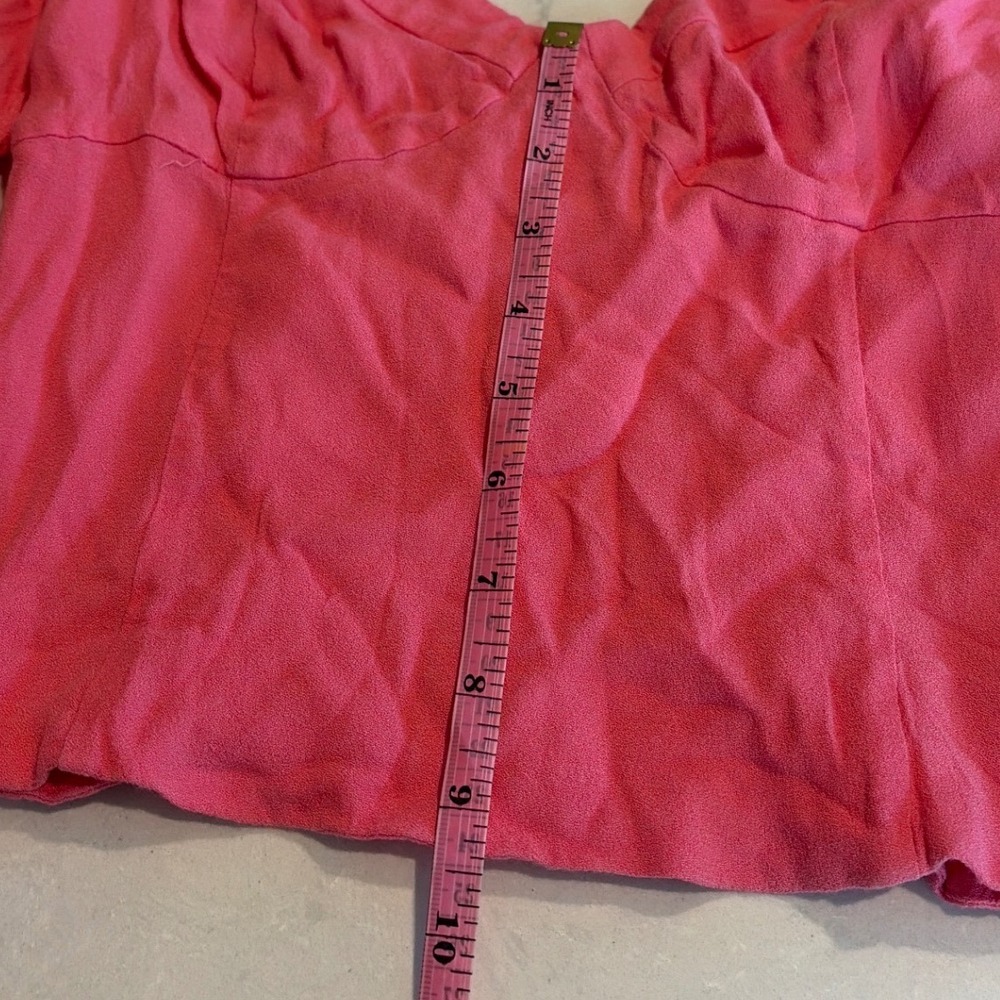 Wilfred Aritzia Puff Sleeve Blouse Womens S Pink Smocked Crop Top Cottagecore - Picture 9 of 9
